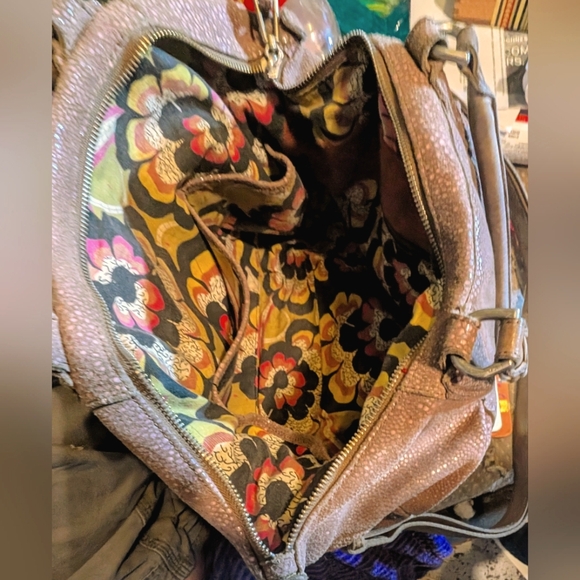 Liebeskind Berlin Tan Esther F7 Stingray Leather Crossbody Bag - Picture 4 of 4